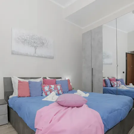 Apartman Patio - 1000 Mbps - King Size Bed - Self Check-in Genova